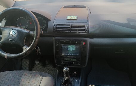 Volkswagen Sharan I рестайлинг, 2003 год, 325 000 рублей, 5 фотография