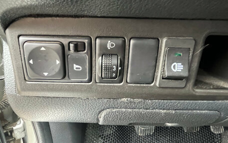 Nissan Note II рестайлинг, 2013 год, 650 000 рублей, 18 фотография