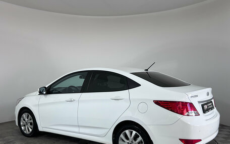 Hyundai Solaris II рестайлинг, 2015 год, 1 060 000 рублей, 4 фотография