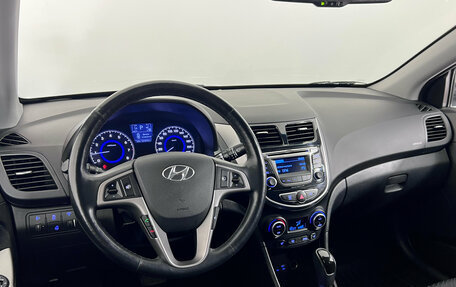 Hyundai Solaris II рестайлинг, 2015 год, 1 060 000 рублей, 10 фотография