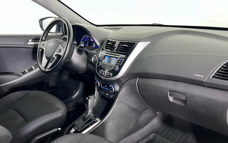 Hyundai Solaris II рестайлинг, 2015 год, 1 060 000 рублей, 12 фотография