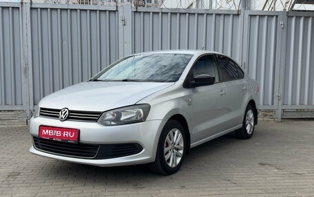 Volkswagen Polo VI (EU Market), 2013 год, 795 000 рублей, 1 фотография