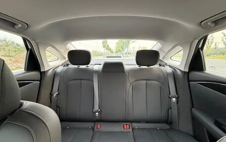Geely Emgrand, 2026 год, 1 215 000 рублей, 24 фотография