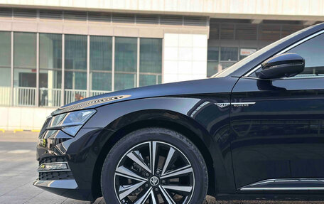 Skoda Superb III рестайлинг, 2025 год, 2 750 000 рублей, 7 фотография