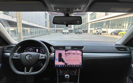 Skoda Superb III рестайлинг, 2025 год, 2 750 000 рублей, 8 фотография