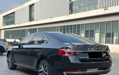 Skoda Superb III рестайлинг, 2025 год, 2 750 000 рублей, 5 фотография