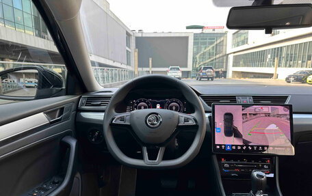Skoda Superb III рестайлинг, 2025 год, 2 750 000 рублей, 9 фотография