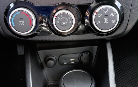 KIA Rio III рестайлинг, 2016 год, 1 200 000 рублей, 23 фотография