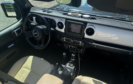 Jeep Wrangler, 2021 год, 4 250 000 рублей, 31 фотография