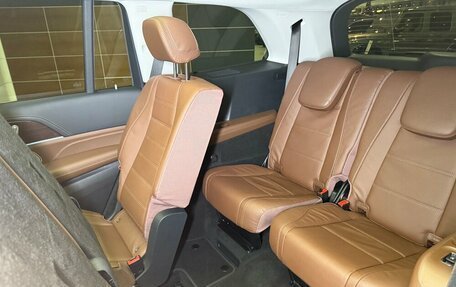 Mercedes-Benz GLS, 2024 год, 16 000 000 рублей, 13 фотография