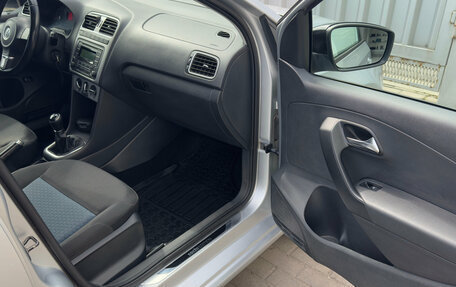 Volkswagen Polo VI (EU Market), 2013 год, 795 000 рублей, 21 фотография