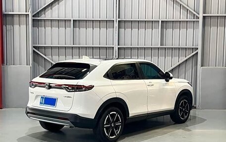 Honda Vezel, 2025 год, 1 960 000 рублей, 5 фотография