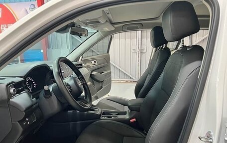 Honda Vezel, 2025 год, 1 960 000 рублей, 8 фотография