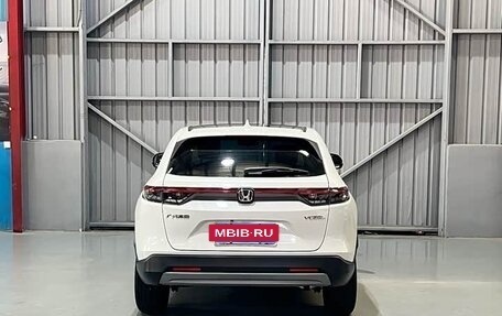 Honda Vezel, 2025 год, 1 960 000 рублей, 3 фотография