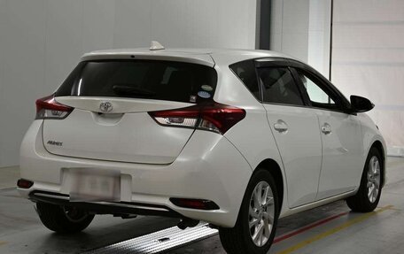 Toyota Auris II, 2015 год, 1 120 010 рублей, 2 фотография