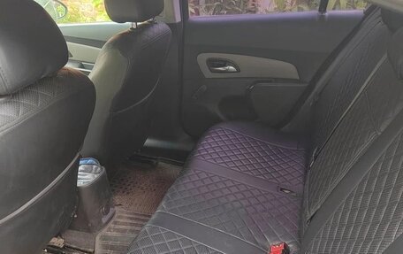 Chevrolet Cruze II, 2011 год, 700 000 рублей, 6 фотография