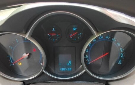 Chevrolet Cruze II, 2011 год, 700 000 рублей, 5 фотография