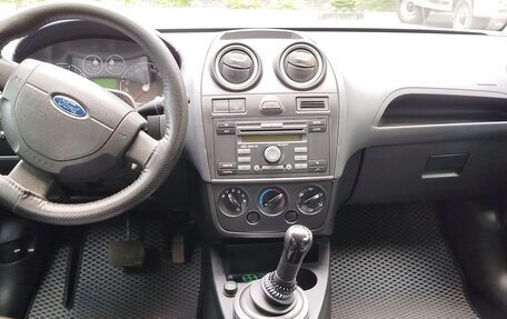 Ford Fiesta, 2006 год, 370 000 рублей, 6 фотография