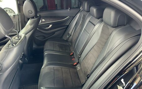 Mercedes-Benz E-Класс, 2017 год, 2 950 000 рублей, 14 фотография
