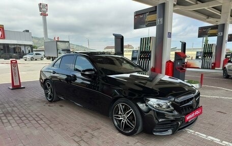 Mercedes-Benz E-Класс, 2017 год, 2 950 000 рублей, 2 фотография