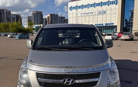 Hyundai Grand Starex Grand Starex I рестайлинг 2, 2011 год, 780 000 рублей, 2 фотография