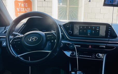 Hyundai Sonata VIII, 2020 год, 1 700 000 рублей, 10 фотография