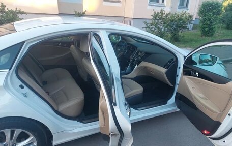 Hyundai Sonata VI, 2011 год, 1 150 000 рублей, 9 фотография