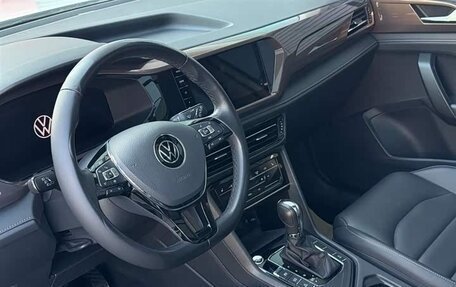 Volkswagen Tharu, 2022 год, 1 640 000 рублей, 10 фотография