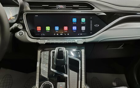 Geely Atlas, 2024 год, 2 300 000 рублей, 16 фотография