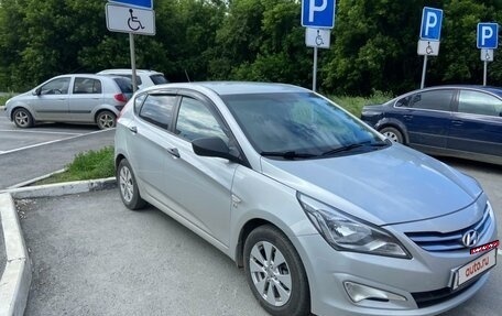 Hyundai Solaris II рестайлинг, 2015 год, 790 000 рублей, 4 фотография