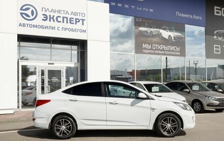 Hyundai Solaris II рестайлинг, 2013 год, 630 000 рублей, 2 фотография
