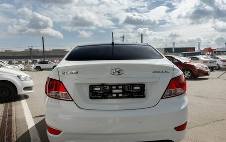 Hyundai Solaris II рестайлинг, 2013 год, 630 000 рублей, 4 фотография