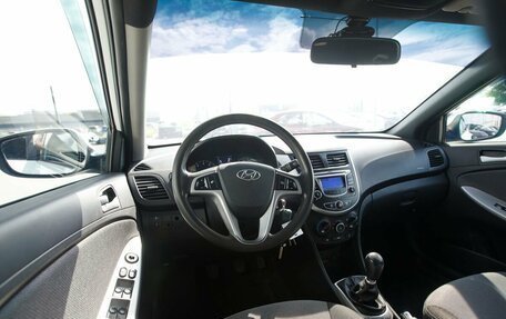 Hyundai Solaris II рестайлинг, 2013 год, 630 000 рублей, 6 фотография