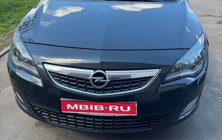 Opel Astra J, 2012 год, 650 000 рублей, 1 фотография