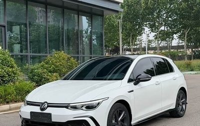 Volkswagen Golf VIII, 2023 год, 2 235 010 рублей, 1 фотография