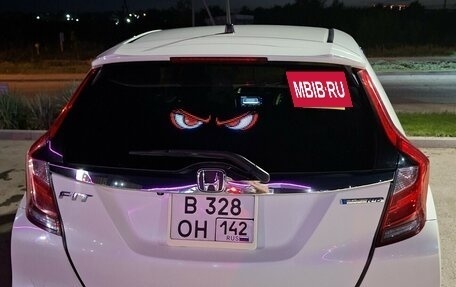 Honda Fit III, 2018 год, 1 250 000 рублей, 6 фотография