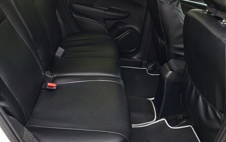 Honda Fit III, 2018 год, 1 250 000 рублей, 12 фотография