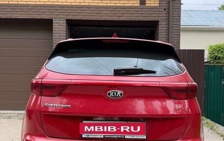 KIA Sportage IV рестайлинг, 2018 год, 1 800 000 рублей, 2 фотография