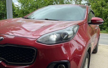 KIA Sportage IV рестайлинг, 2018 год, 1 800 000 рублей, 8 фотография