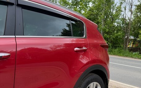 KIA Sportage IV рестайлинг, 2018 год, 1 800 000 рублей, 10 фотография