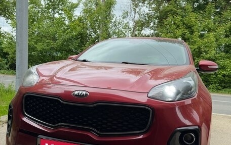 KIA Sportage IV рестайлинг, 2018 год, 1 800 000 рублей, 5 фотография
