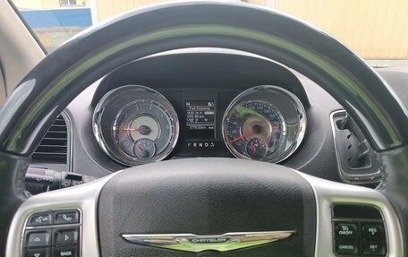 Chrysler Voyager IV, 2014 год, 2 300 000 рублей, 5 фотография