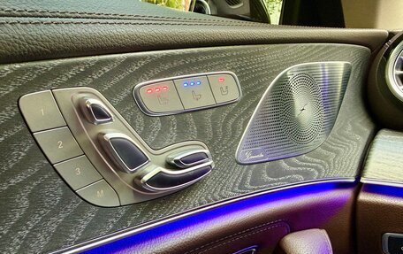 Mercedes-Benz CLS, 2019 год, 5 200 000 рублей, 15 фотография