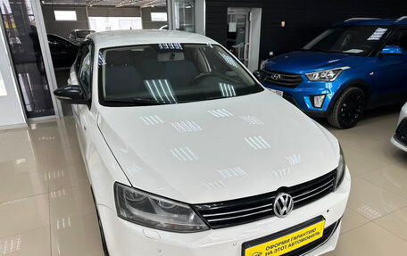 Volkswagen Jetta VI, 2013 год, 850 000 рублей, 2 фотография