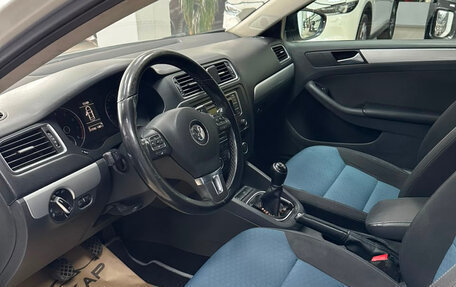 Volkswagen Jetta VI, 2013 год, 850 000 рублей, 12 фотография