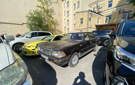 Toyota Crown, 1985 год, 400 000 рублей, 10 фотография