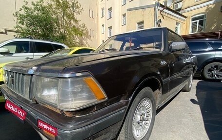 Toyota Crown, 1985 год, 400 000 рублей, 9 фотография