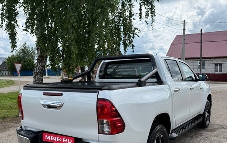Toyota Hilux VIII, 2021 год, 3 450 000 рублей, 4 фотография