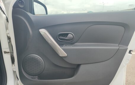 Renault Logan II, 2020 год, 675 000 рублей, 23 фотография