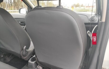 Renault Logan II, 2020 год, 675 000 рублей, 21 фотография